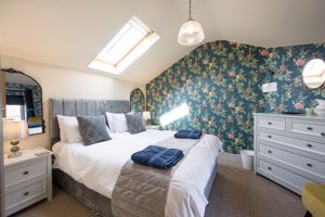 Bedroom- click for photo gallery